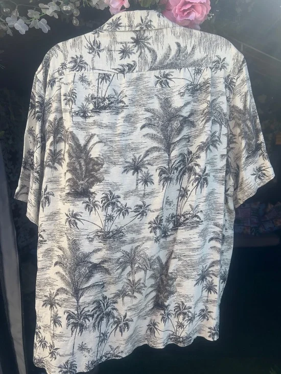 Tropical Print Short-Sleeve Shirt - Cream/Black - Picture 2 of 2